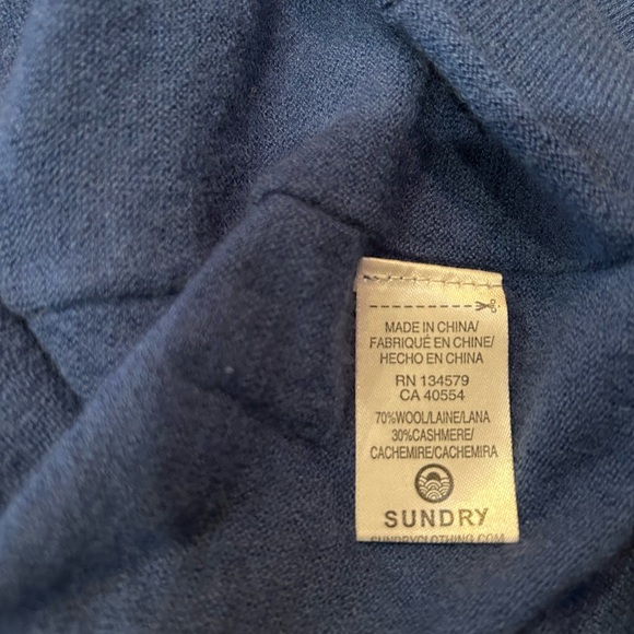 Sundry Navy Cashmere Top - Picture 4 of 5